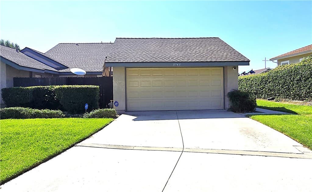 8543 RICHWOOD Drive