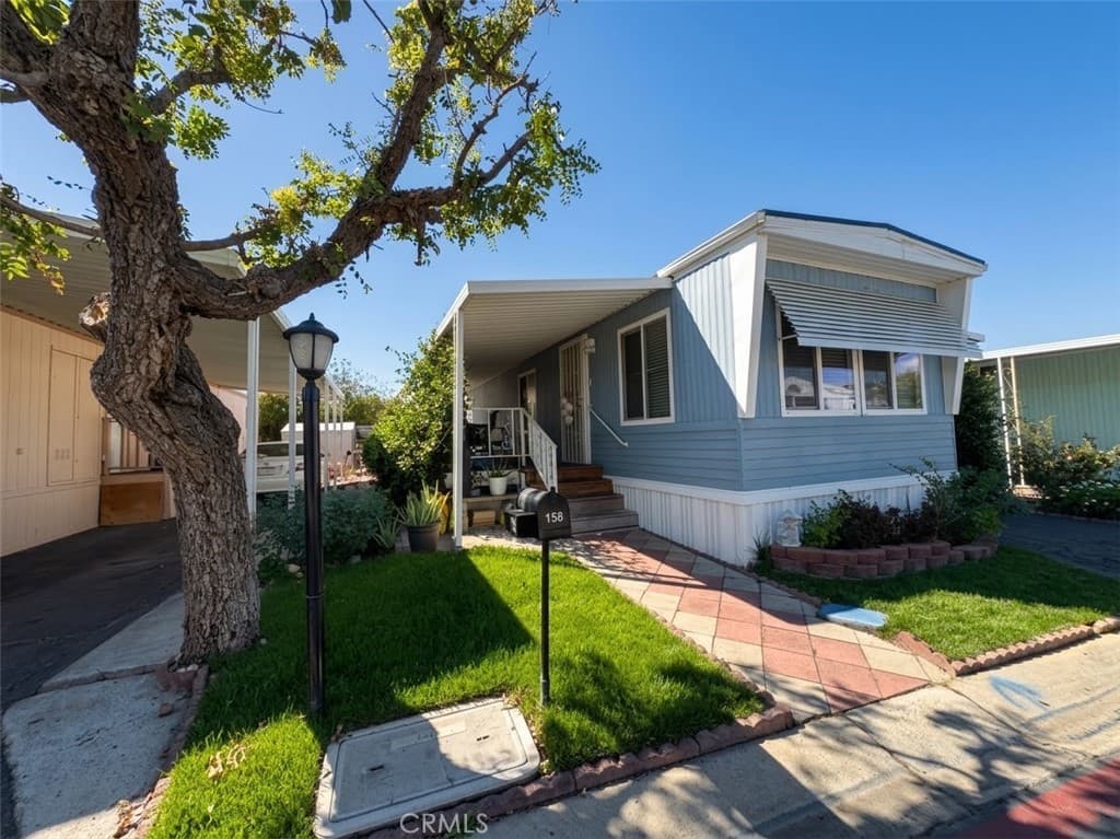 27361 Sierra Highway #158