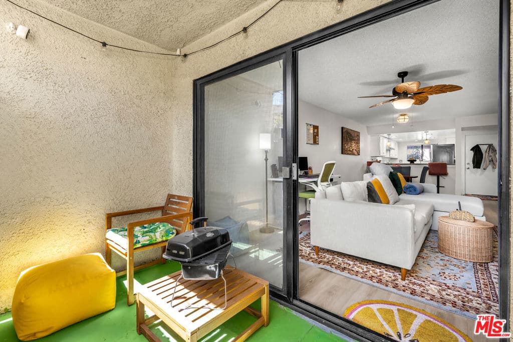 620 W Hyde Park Boulevard 111