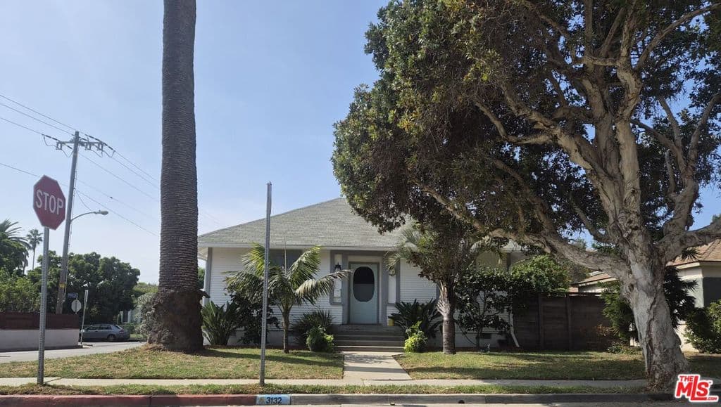 3132 6th Street