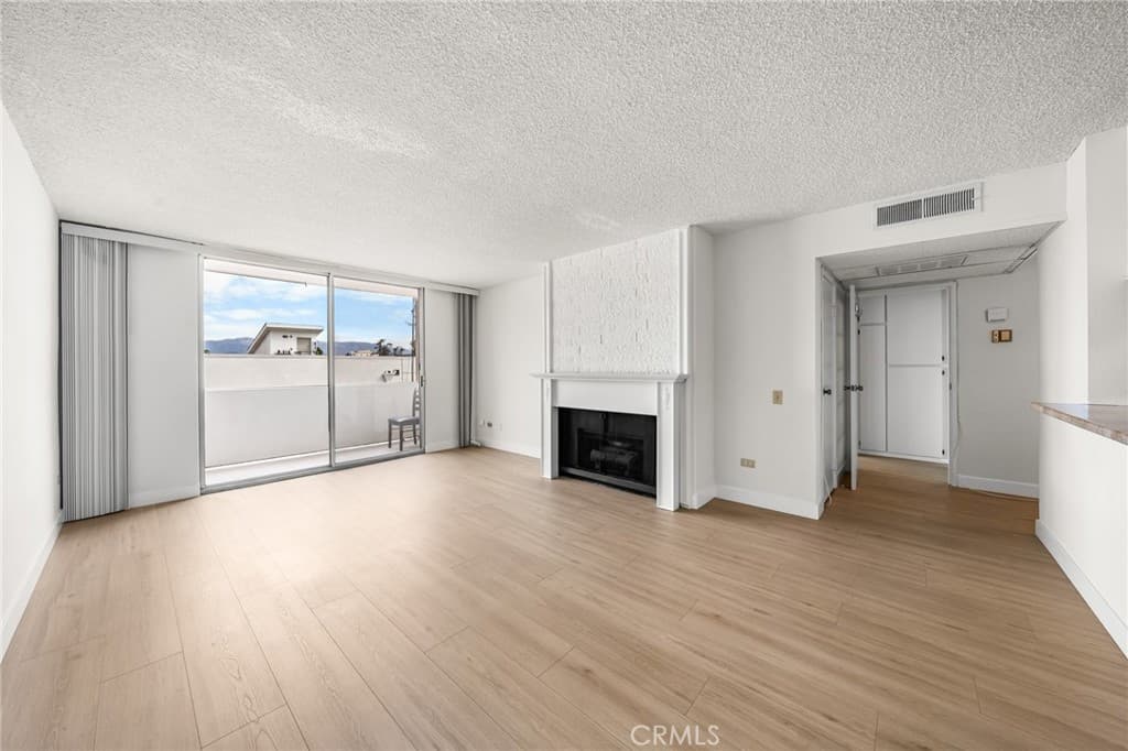 421 S La Fayette Park Place 726