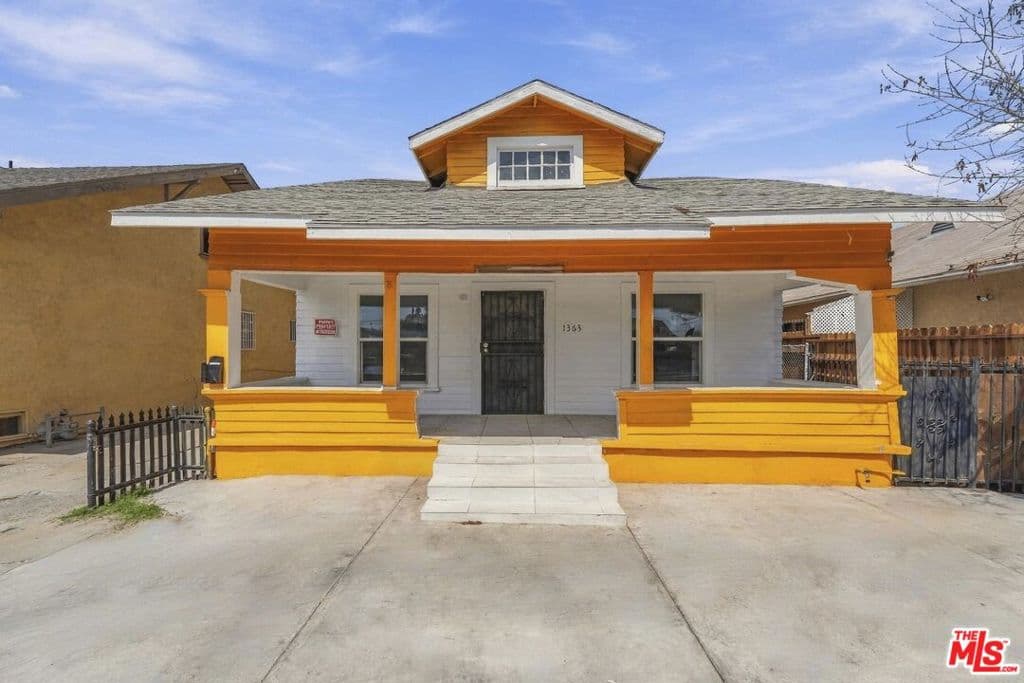 1363 E 49th Street