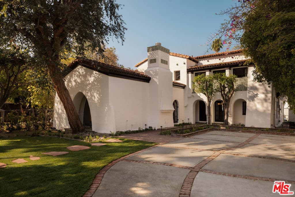1641 N Ogden Drive