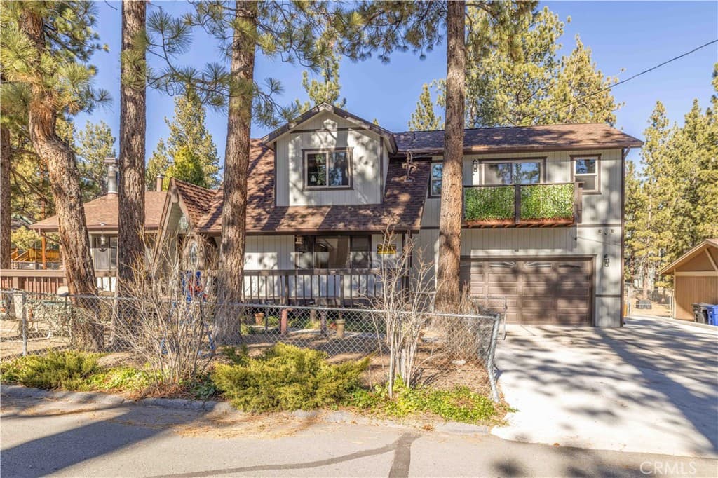 565 Ridgeside
