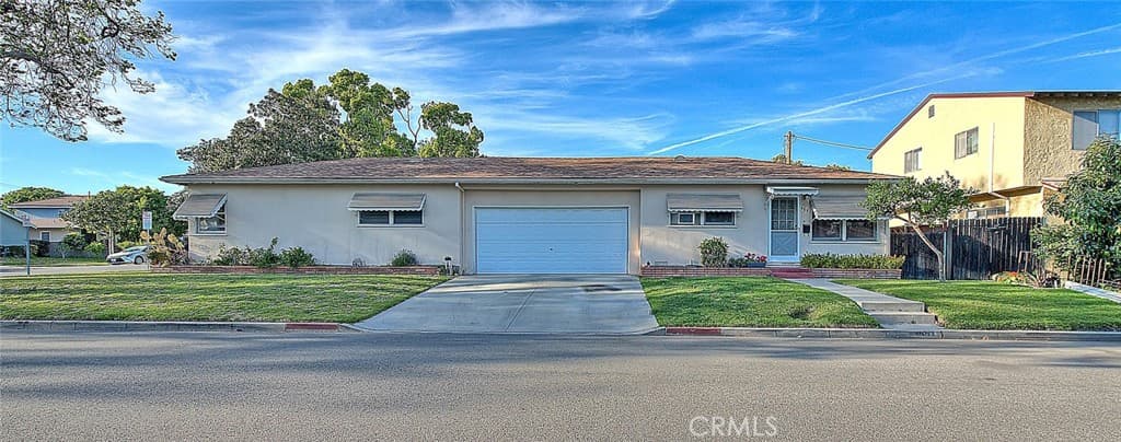 5804 Primrose