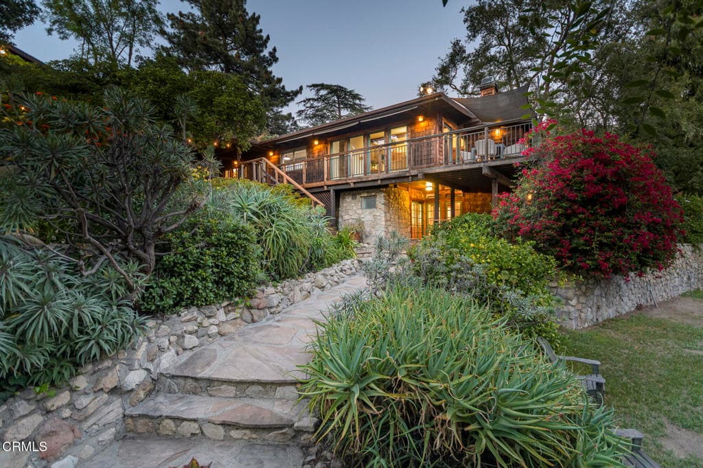 5725 Canyonside Road