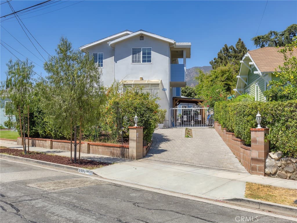 3305 Community Avenue