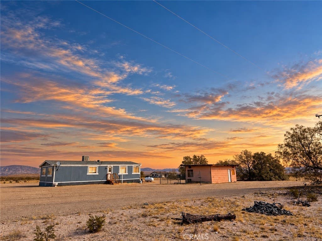 60575 Joshua Tree Lane