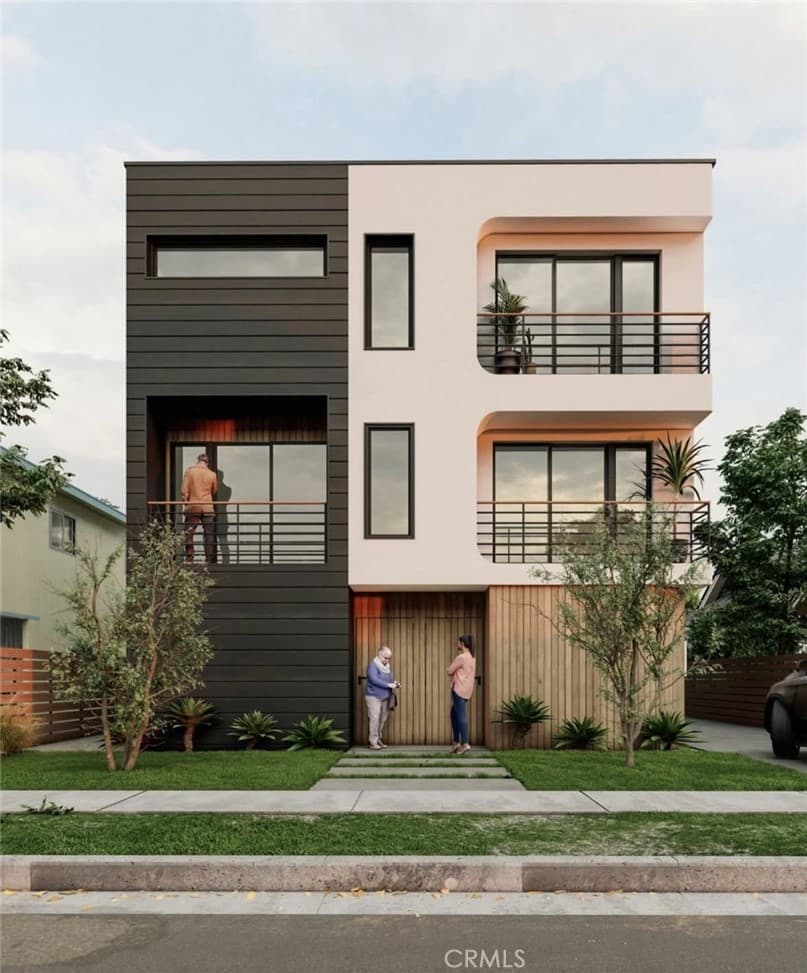 2214 S Spaulding