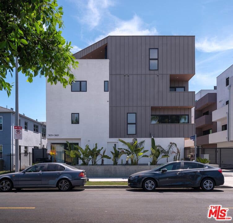 5623 Murray Lane