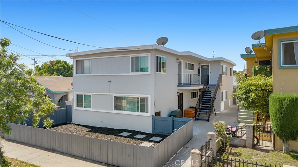 233 W Oliver Street