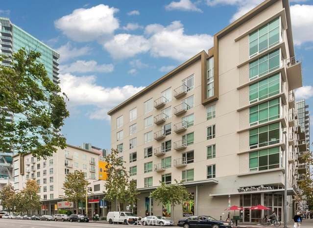 645 W 9th Street 436