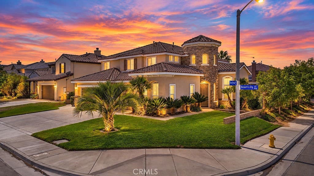 39339 Desert Lilly Court