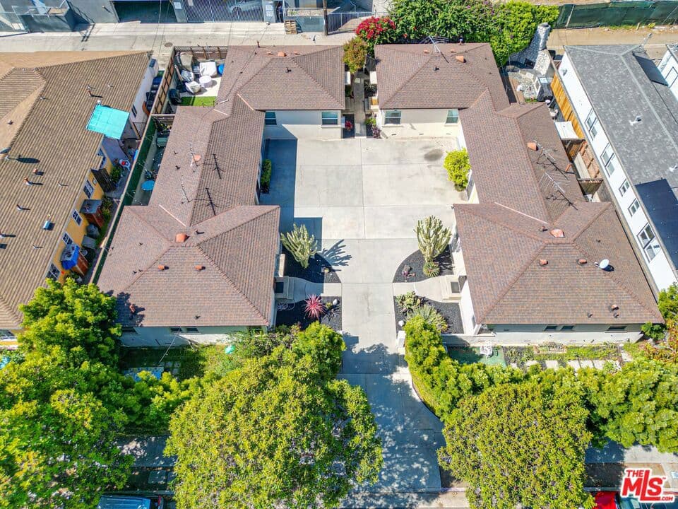 4239 S Centinela Avenue