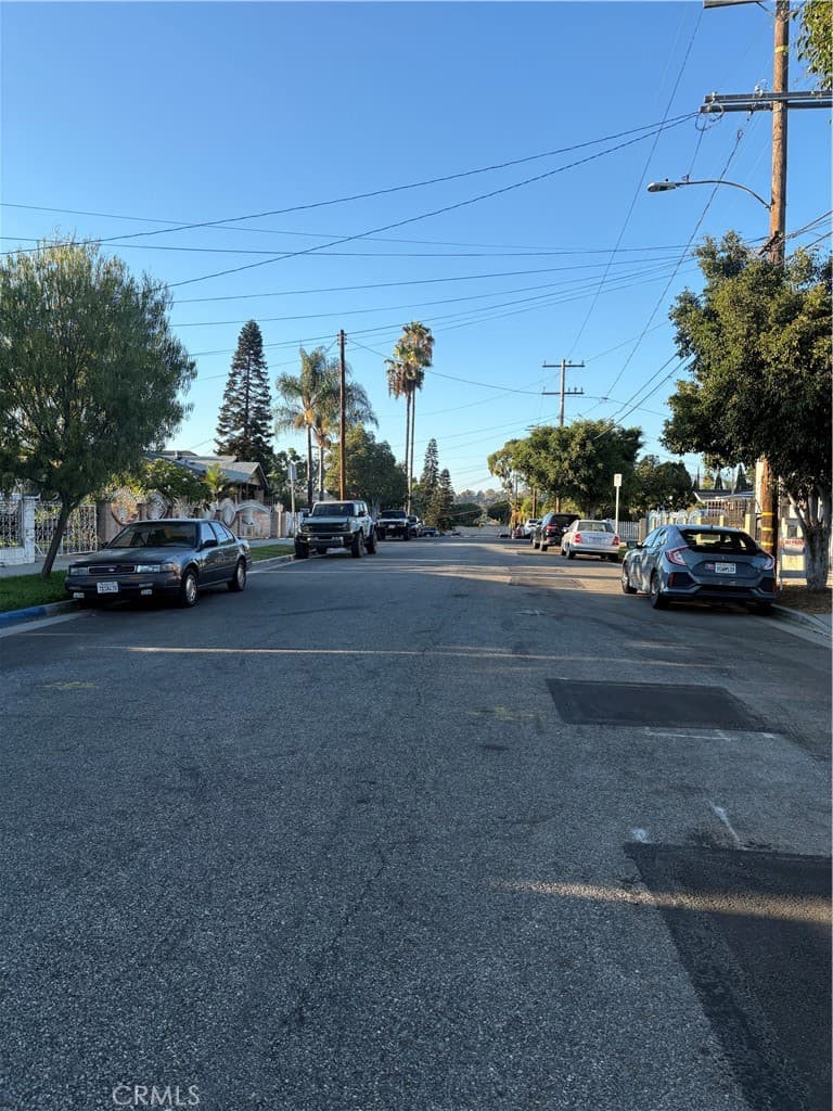 225 S Kern