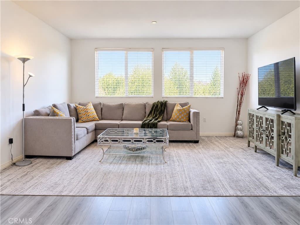 13951 Sherman Way 301