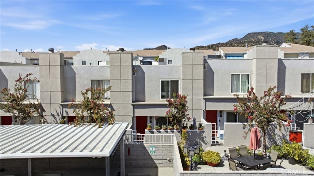 14345 Foothill 111