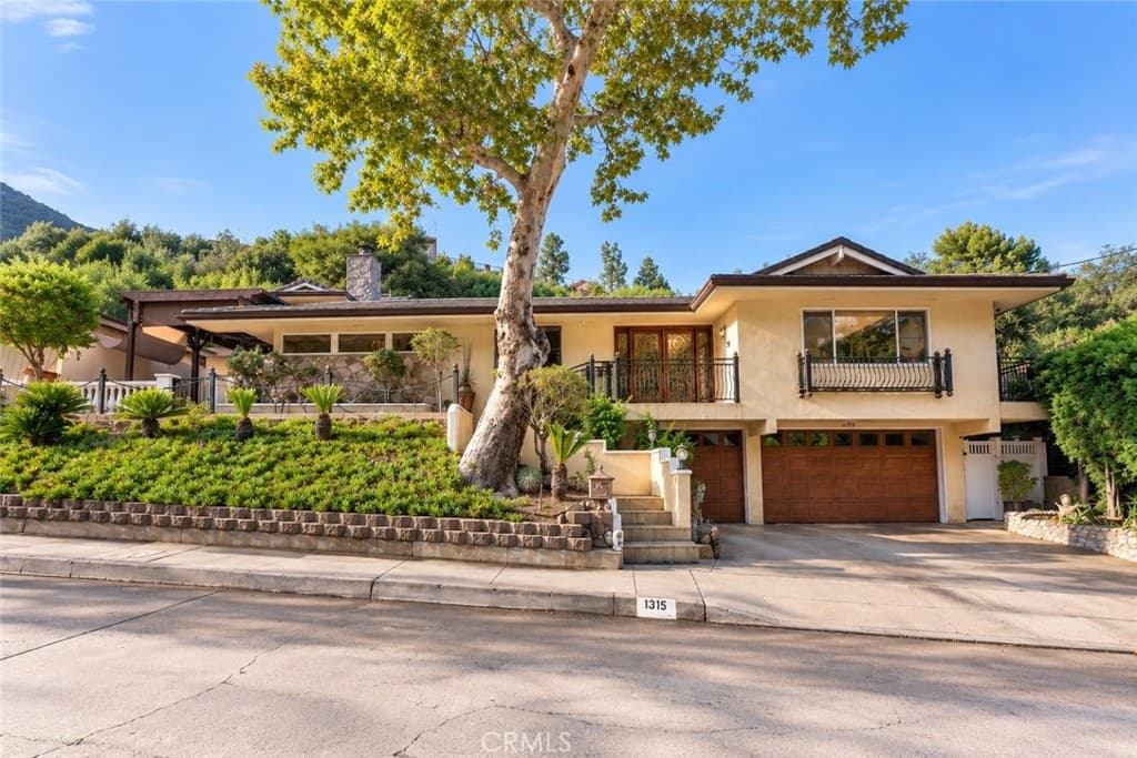 1315 Beaudry