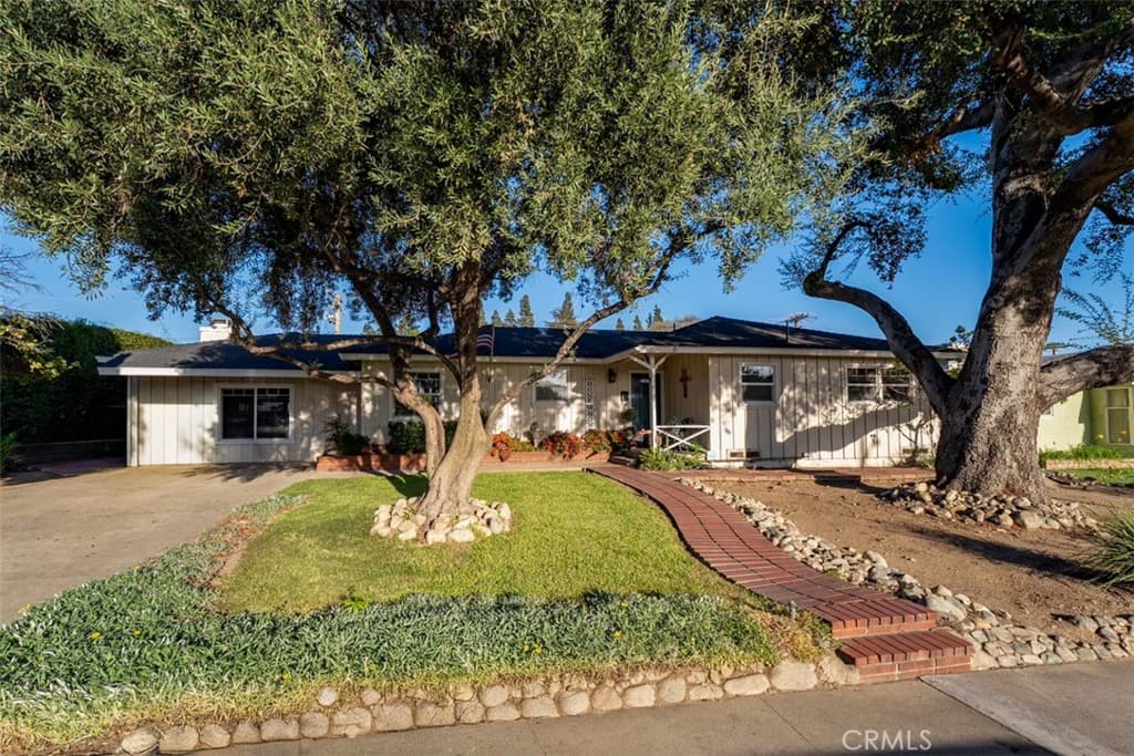 1318 Winston Court