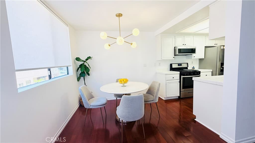 28004 S Western 102