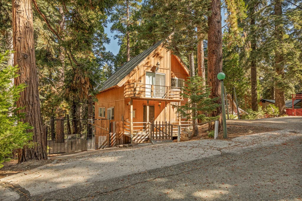 31522 Cedarwood Drive