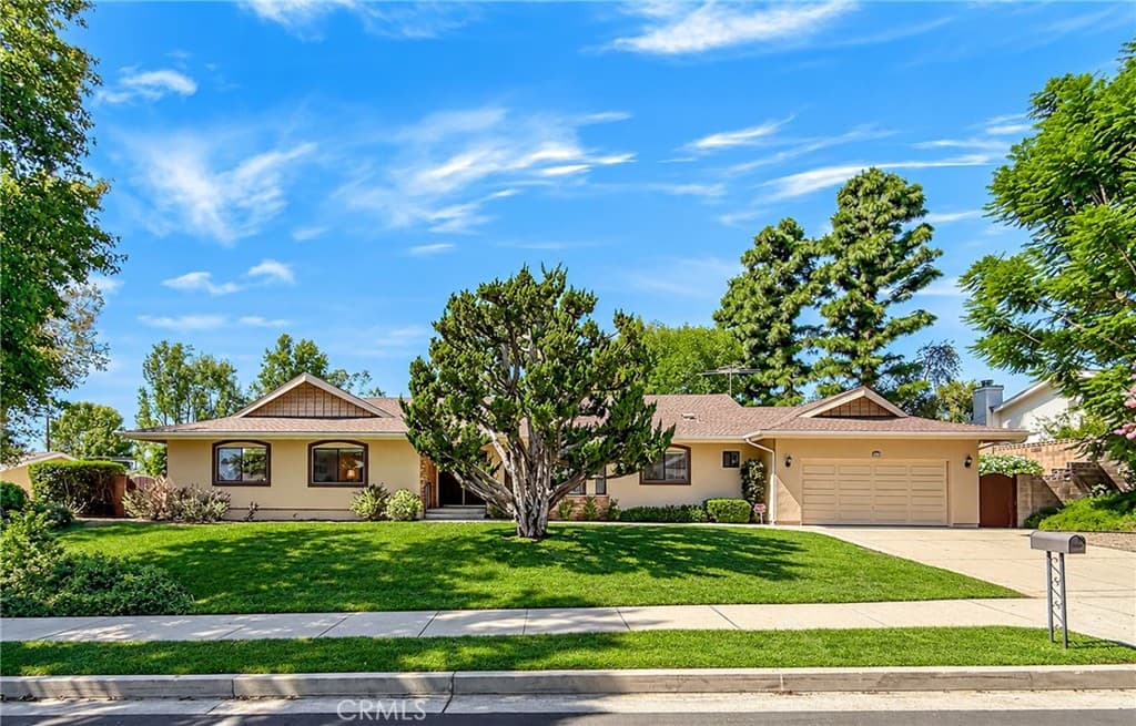 9525 Encino