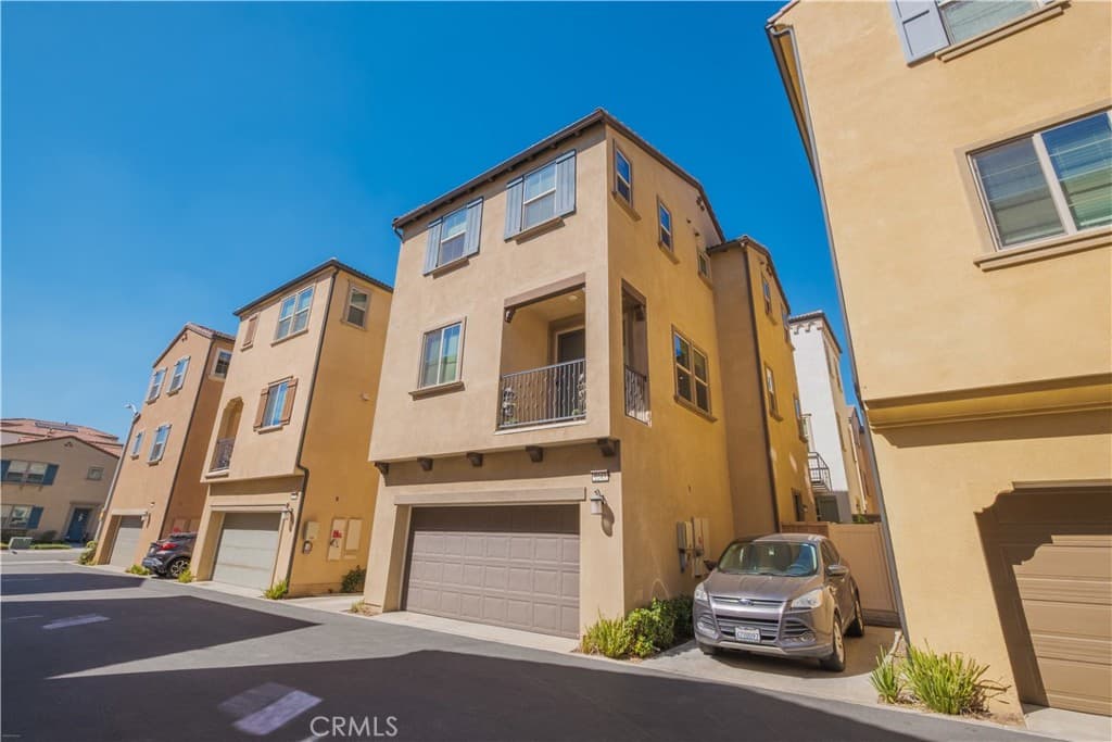 2243 Strawberry Court