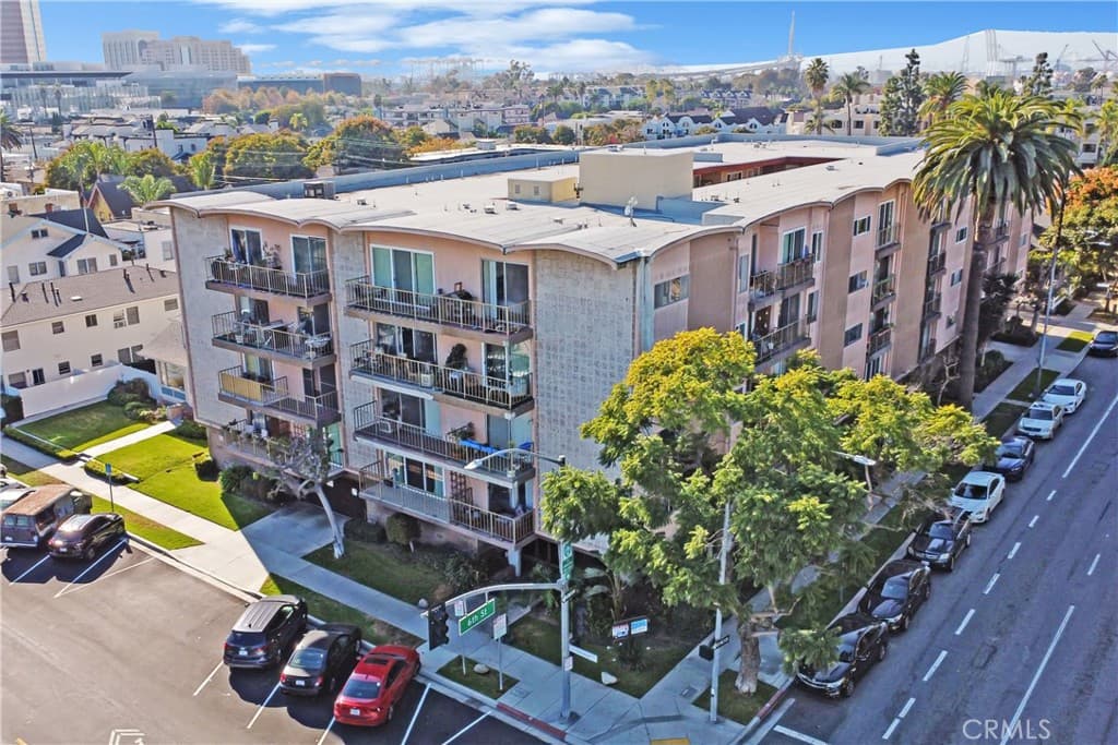 545 Chestnut Avenue 406
