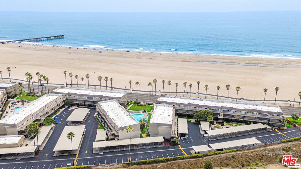 200 E Surfside Drive