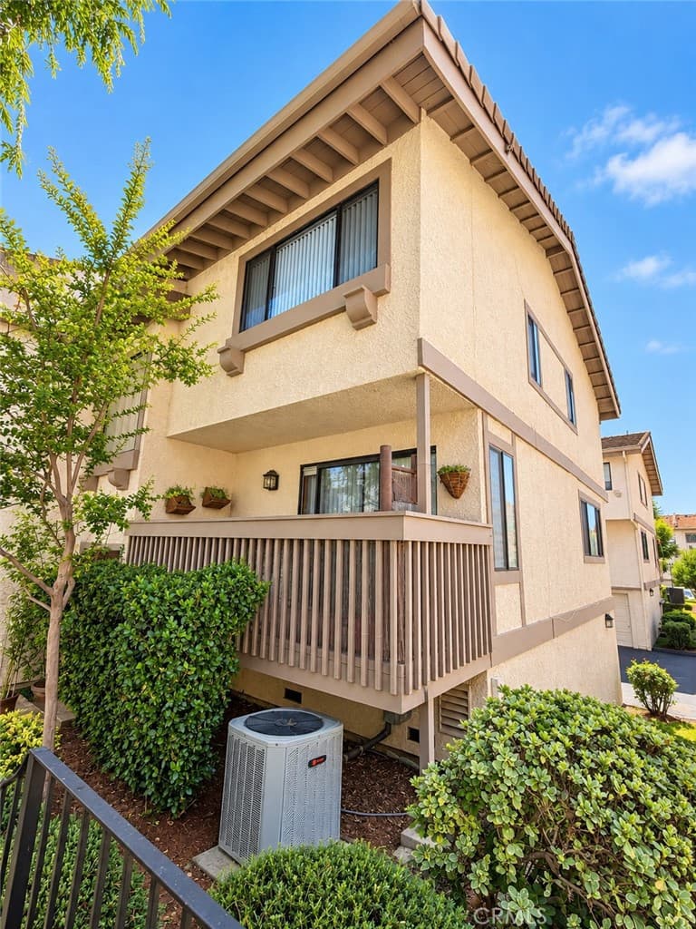 26009 Alizia Canyon E