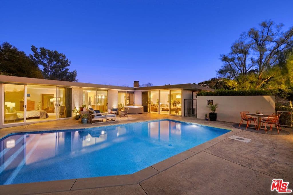 3523 Beverly Ridge Drive