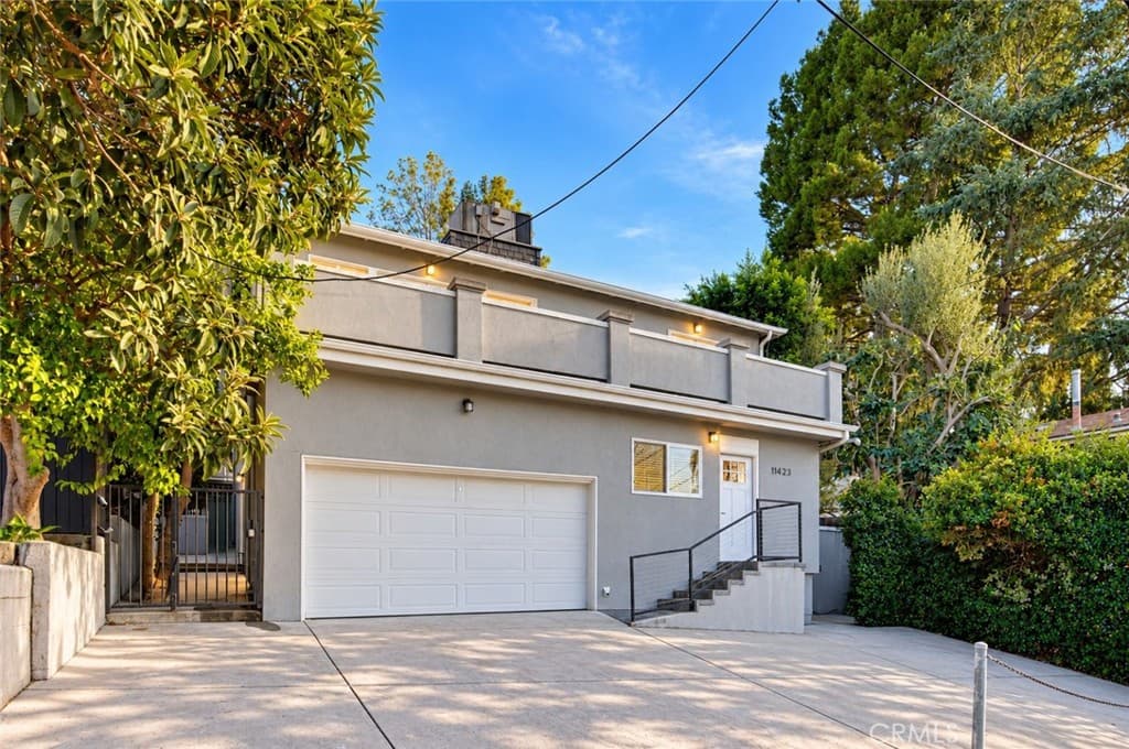 11423 Sunshine Terrace