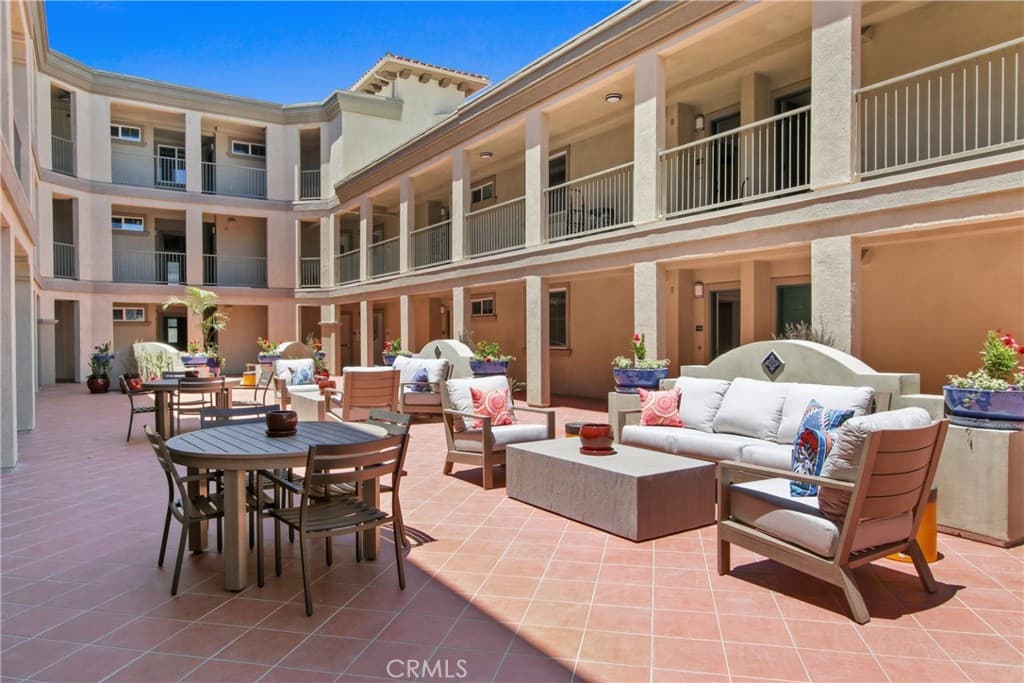 927 Deep Valley Drive 119