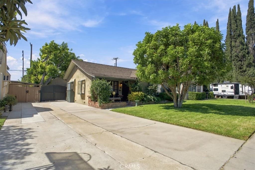 927 N Cordova