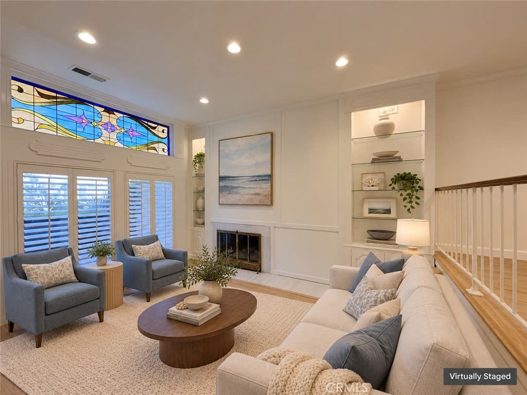 938 Palo Verde Avenue