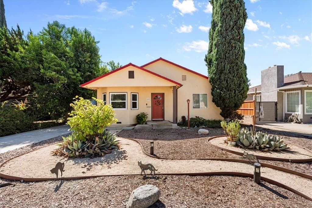829 W Berkeley Court