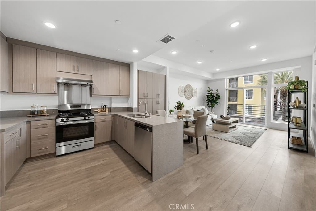 168 S Monterey Street #305
