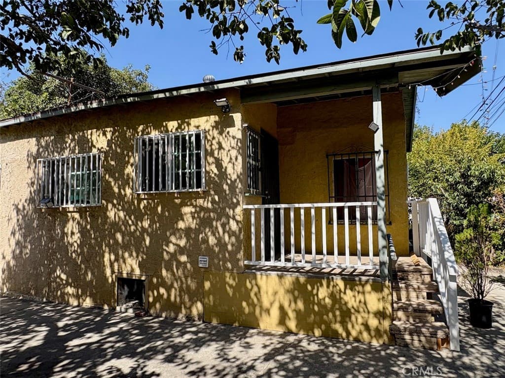 4065 Wadsworth