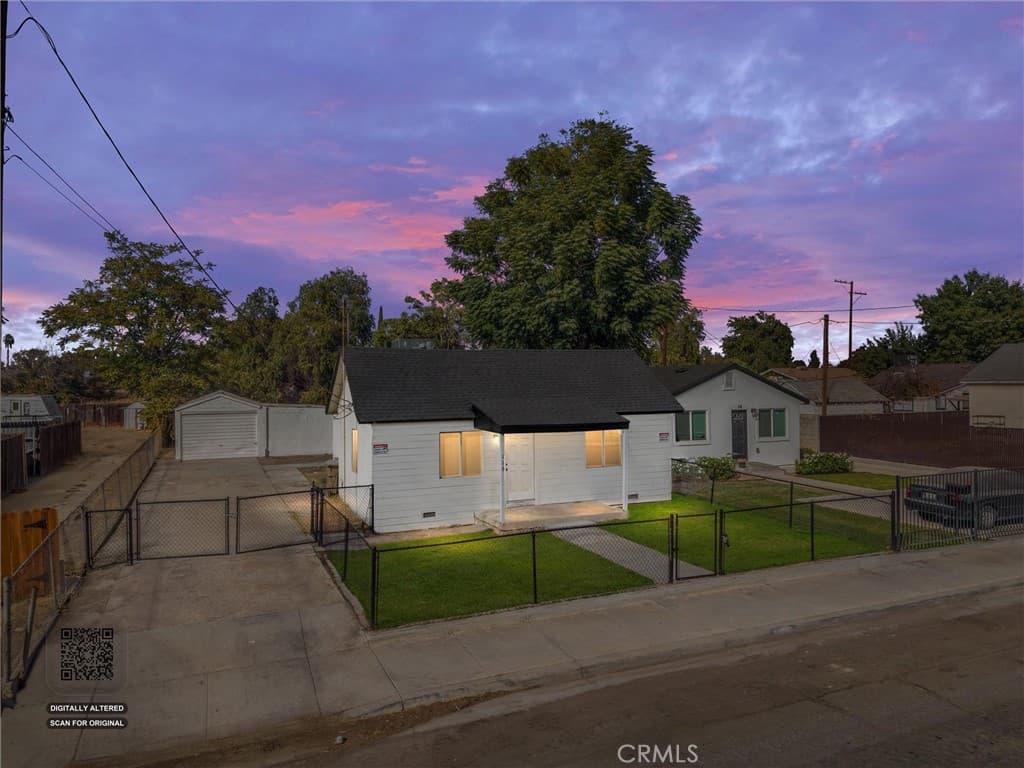116 E Warren Avenue