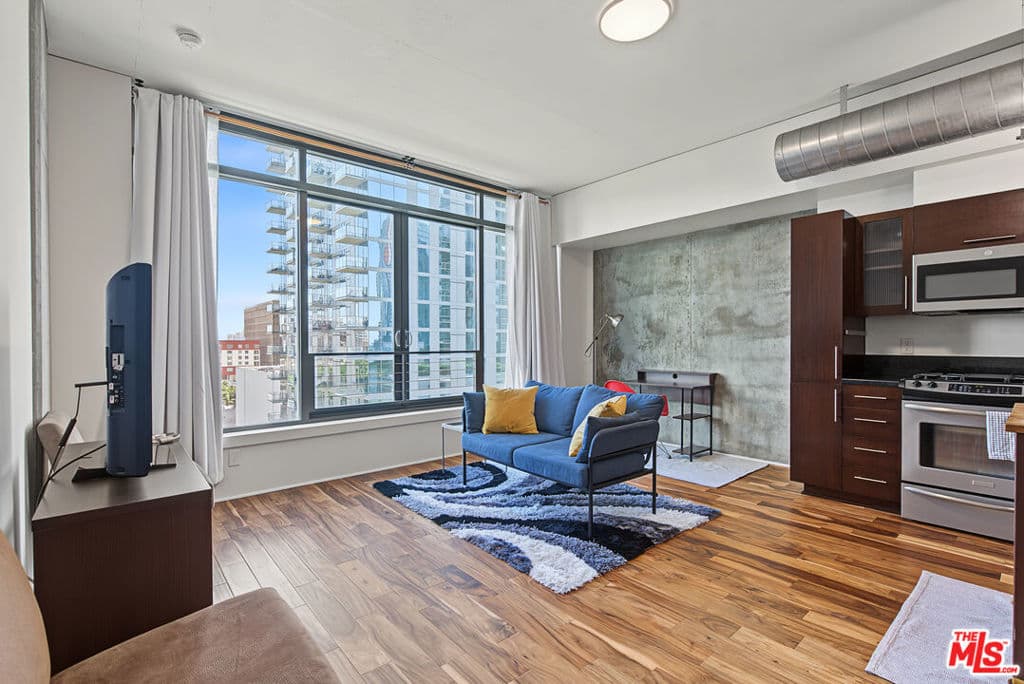 1111 S Grand Avenue 817