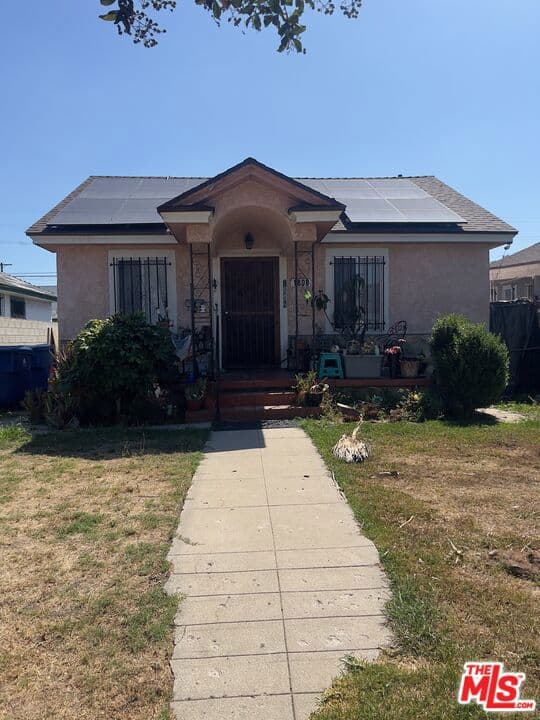 1808 W 38th Street