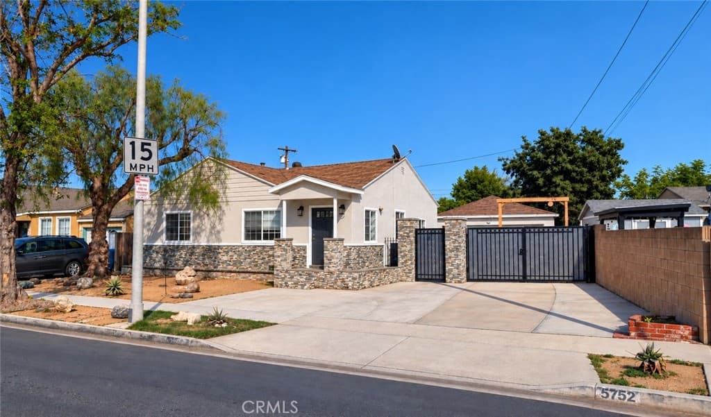 5752 Chestnut