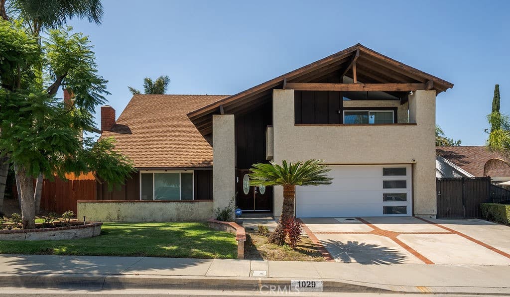 1029 Twin Canyon