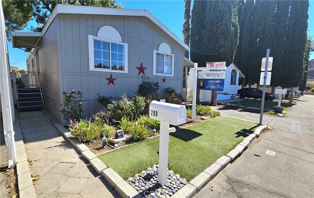 29021 Bouquet Canyon Road 280