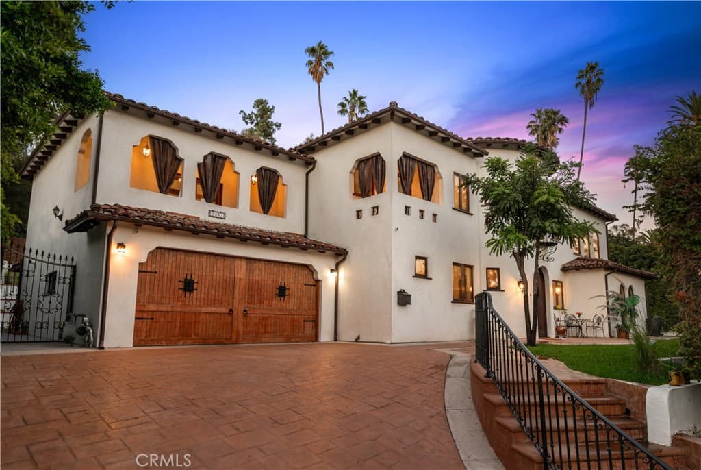 2037 Hill Drive