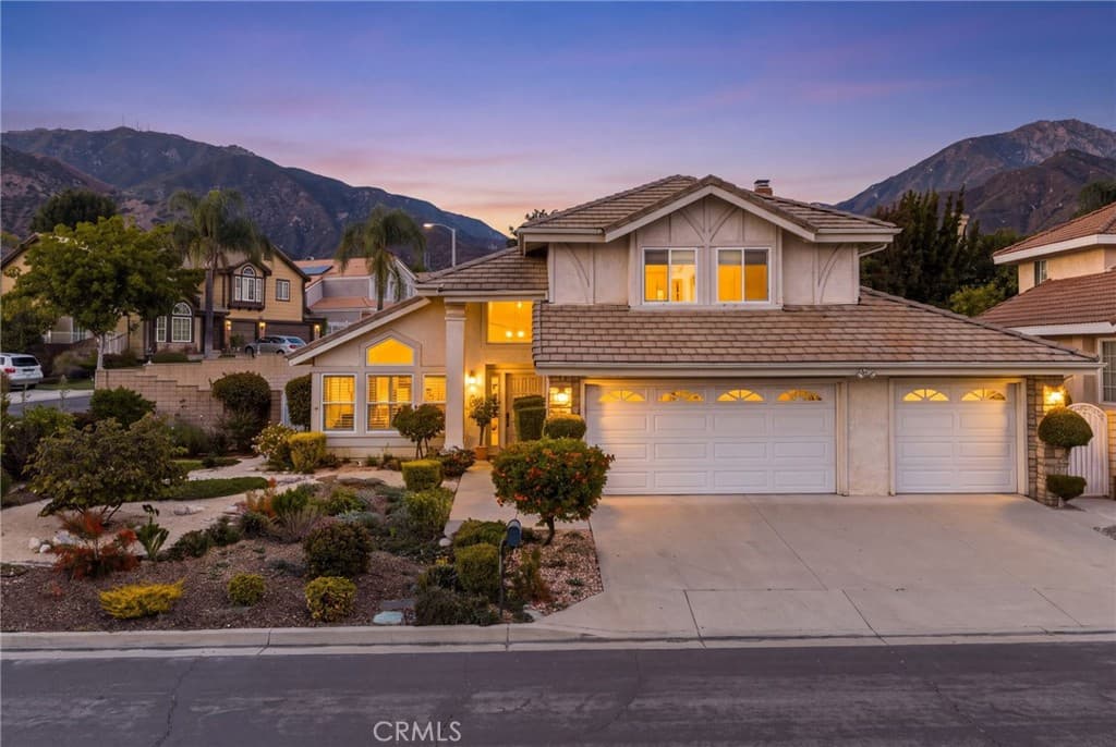 1539 Moonridge Court
