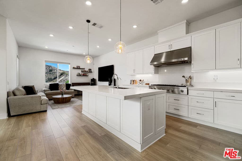 27124 Skyland Way