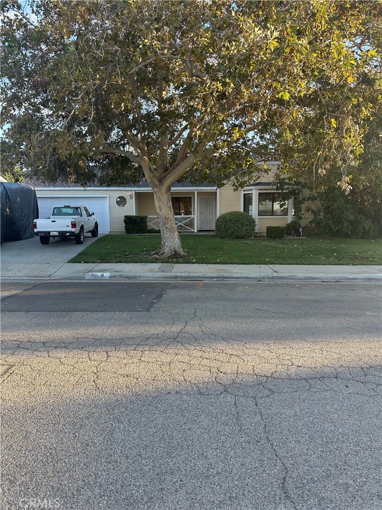 2608 E Avenue R13
