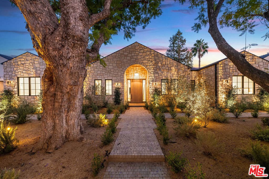 19024 Sprague Street