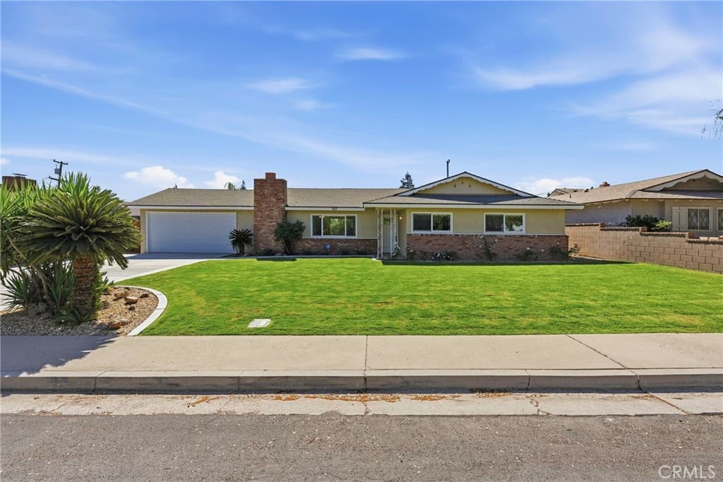 917 Elizabeth Court